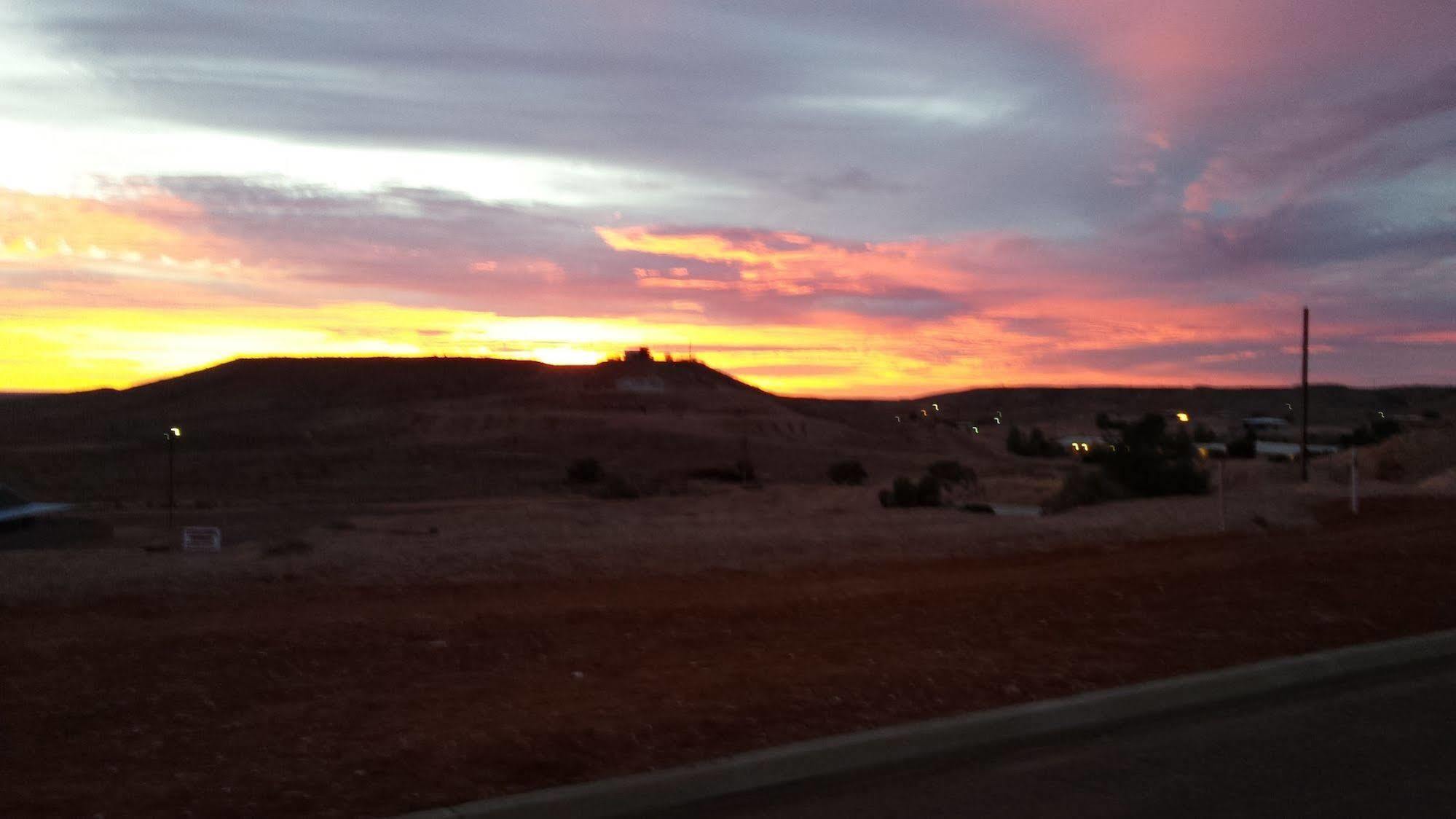 Desert View Apartments Coober Pedy Eksteriør bilde
